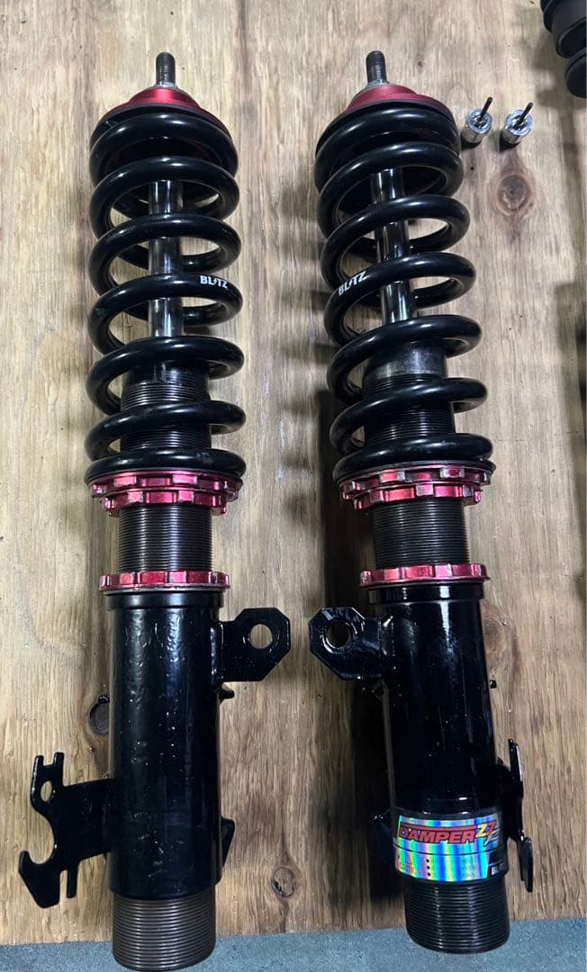 NHP10 アクア　ブリッツ車高調