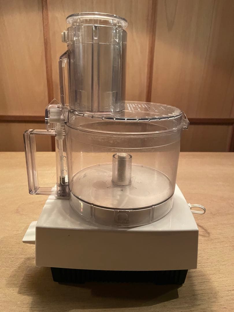 業務用1.9Lフードプロセッサー クイジナートDLC-190J 1台4役