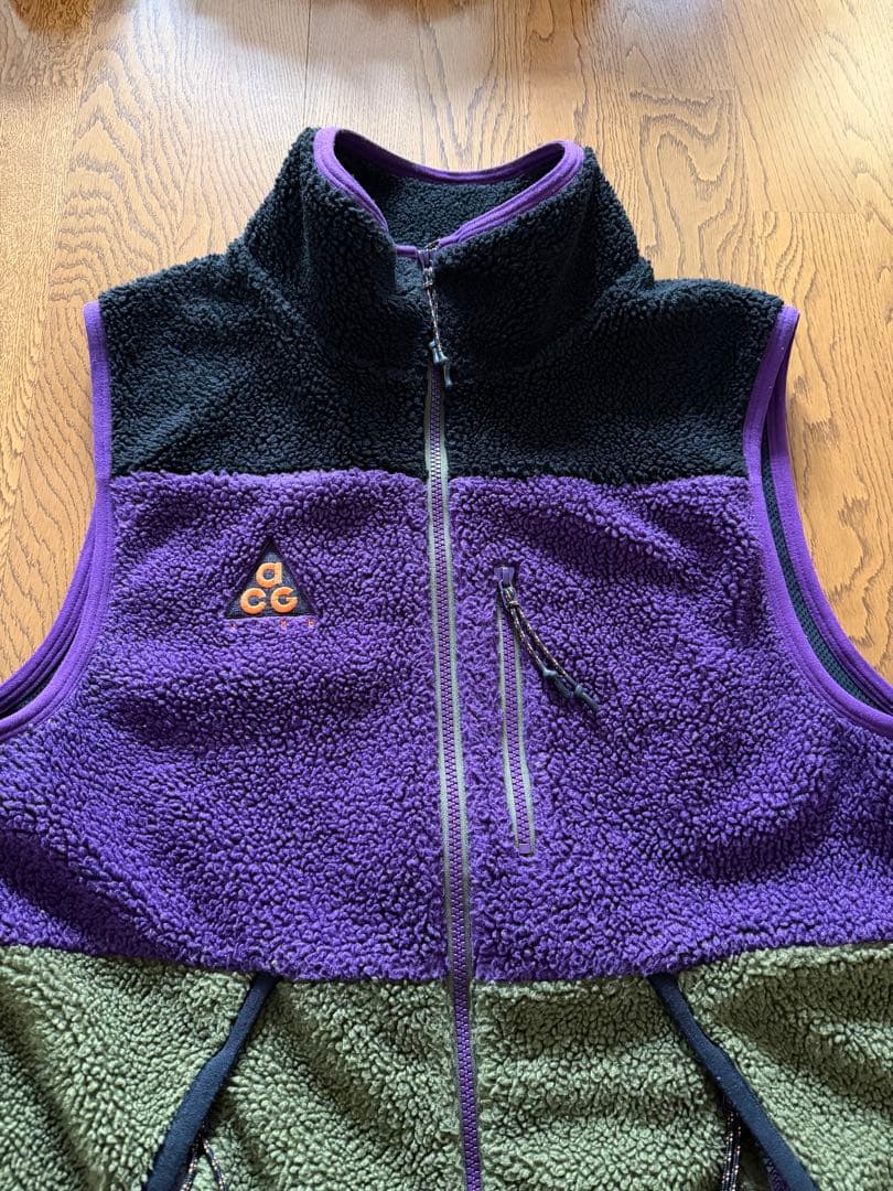 NIKE ACG フリースベスト 紫/緑/黒