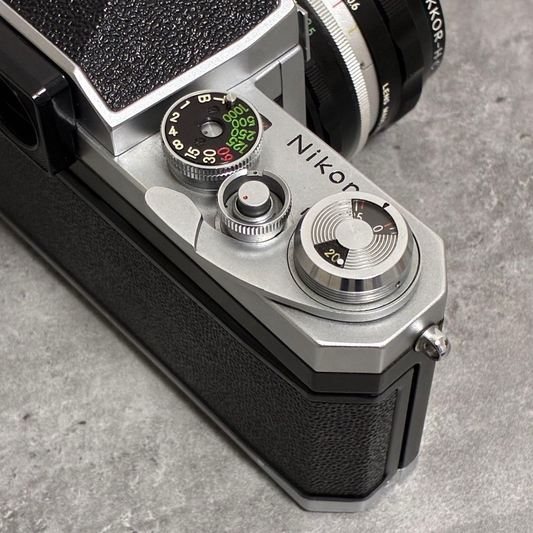 Nikon F 中期 ボディ + Auto Nikkor 28mm F3.5