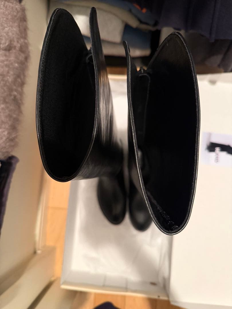 HIAND ブラック　Round-top Knee-High Boots