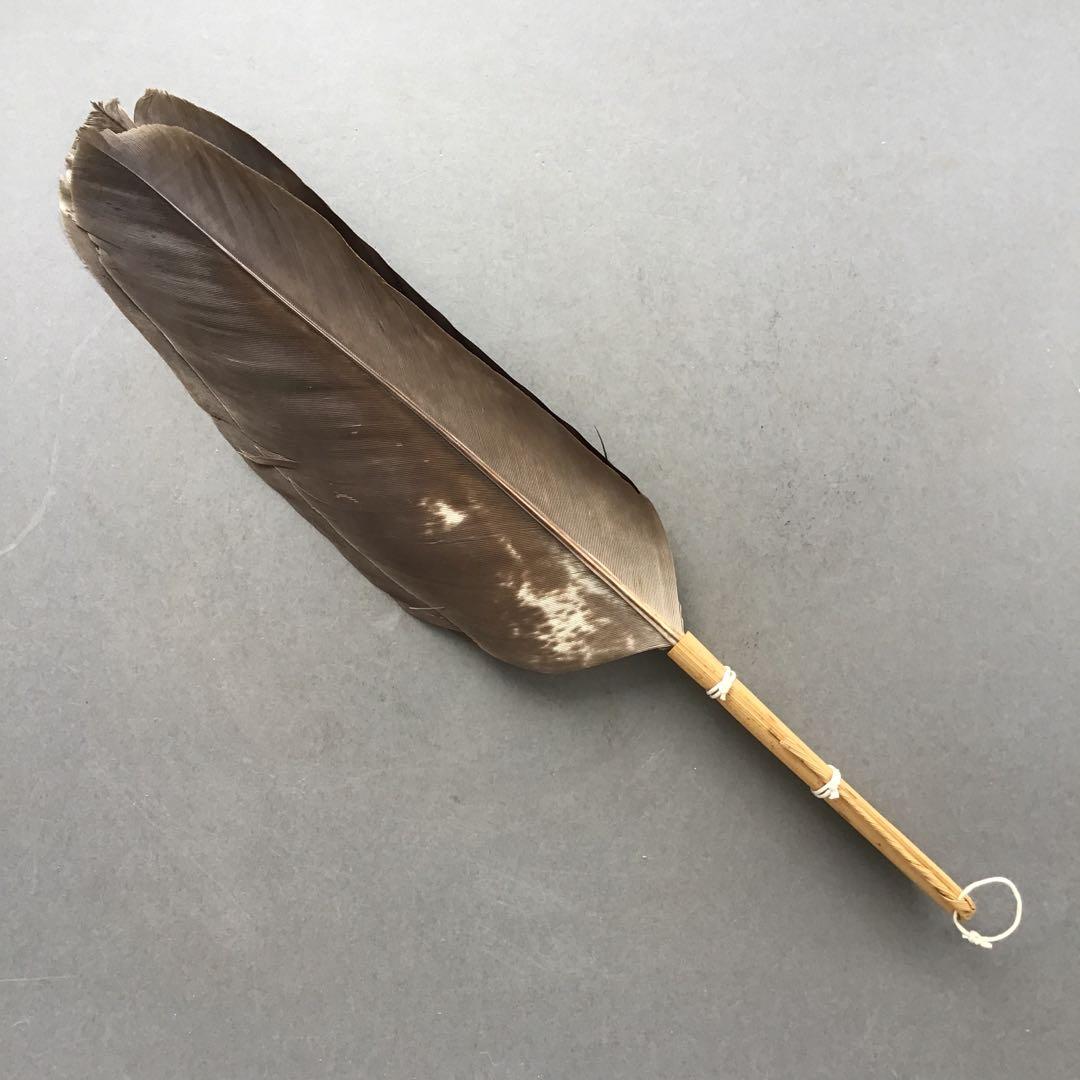 茶道具　羽箒　三ツ羽根(犬鷲一双)炉用•風炉用　紙箱　S28HB