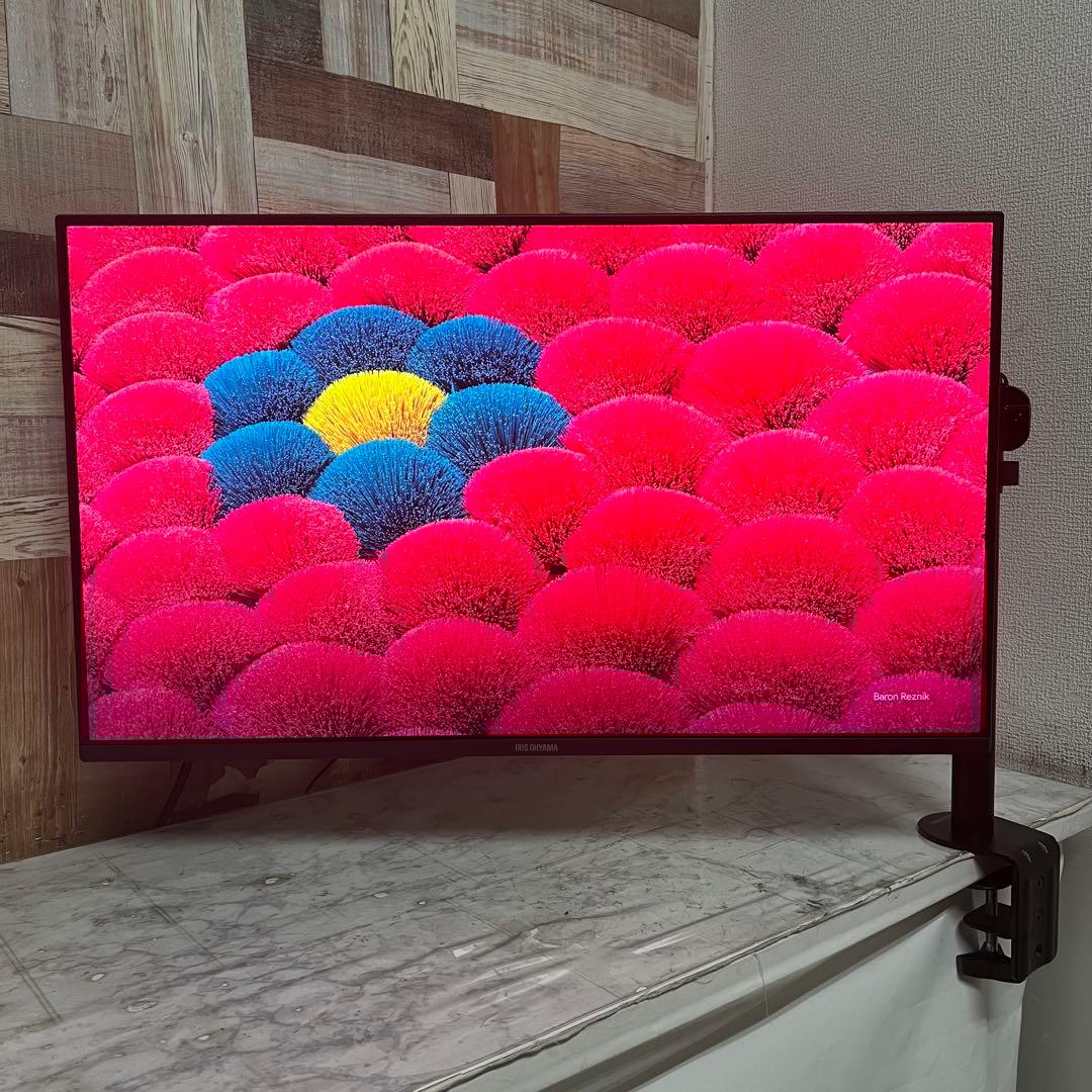 リクエスト価格❣️全国送料込アイリスオーヤマ32型液晶モニターベゼルレス。スタンド