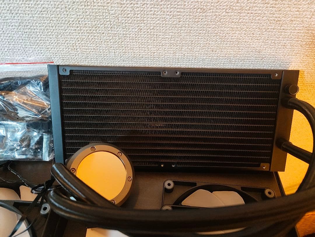 TH280 V2 ARGB Sync AIO リバースファンセット