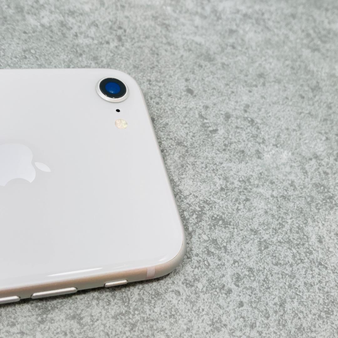 【良品】iPhone8 シルバー 64GB SIMフリー MQ792J/A