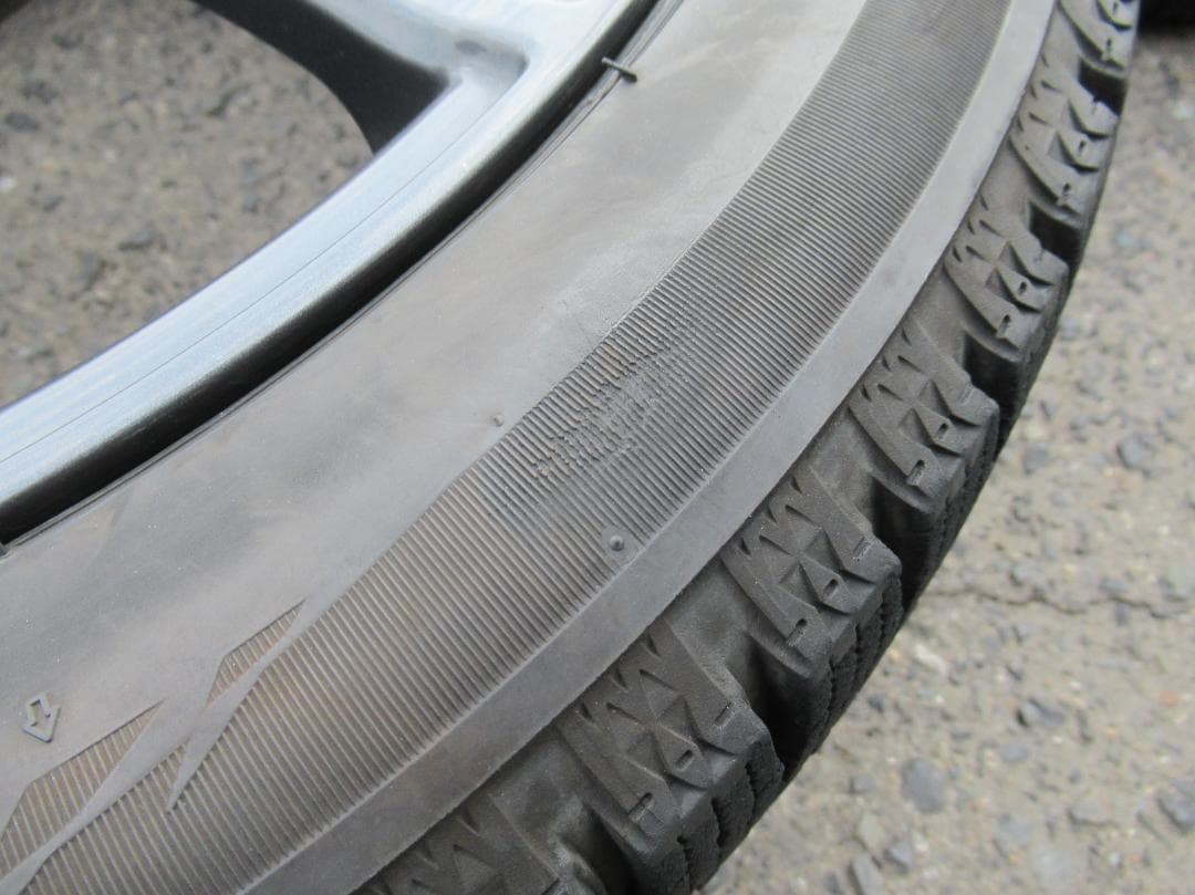 スタッドレス☆215/45R17 VRX2 プリウス レガシィ 手渡しOK☆