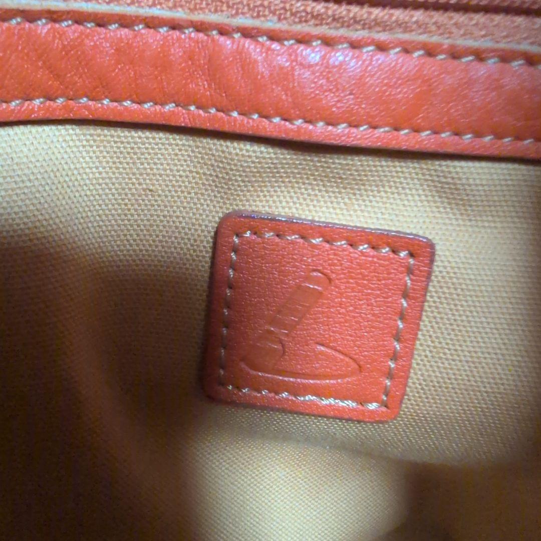 土屋鞄　牛革ショルダーバッグ 「フォンダ」シリーズ