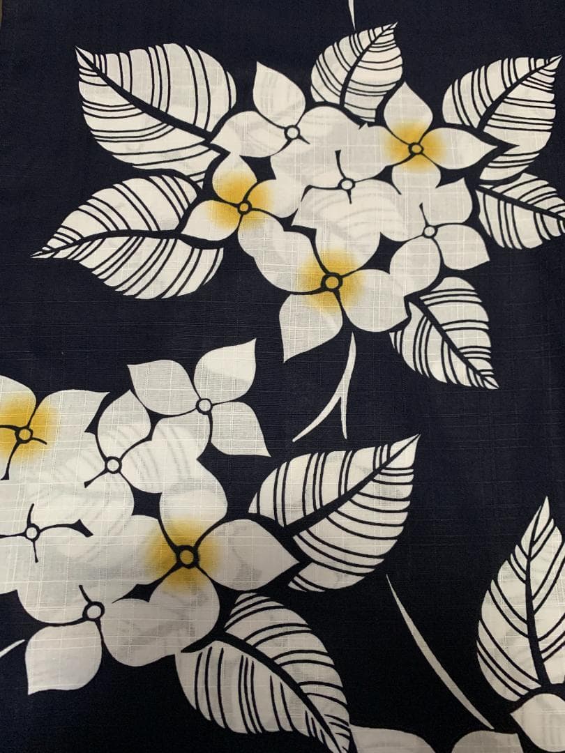 画像の黄色帯付き◆大人ゆかた◆品ある紫陽花（あじさい）紺浴衣◆