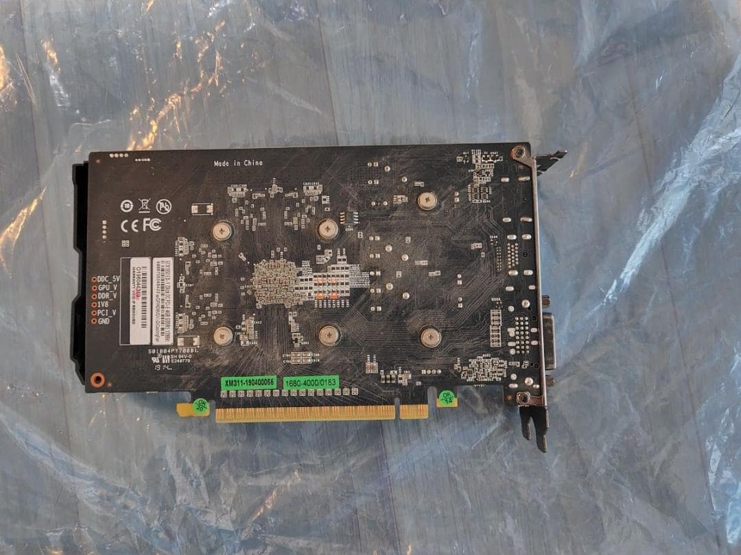 GEFORCE GTX1650 グラフィックボード