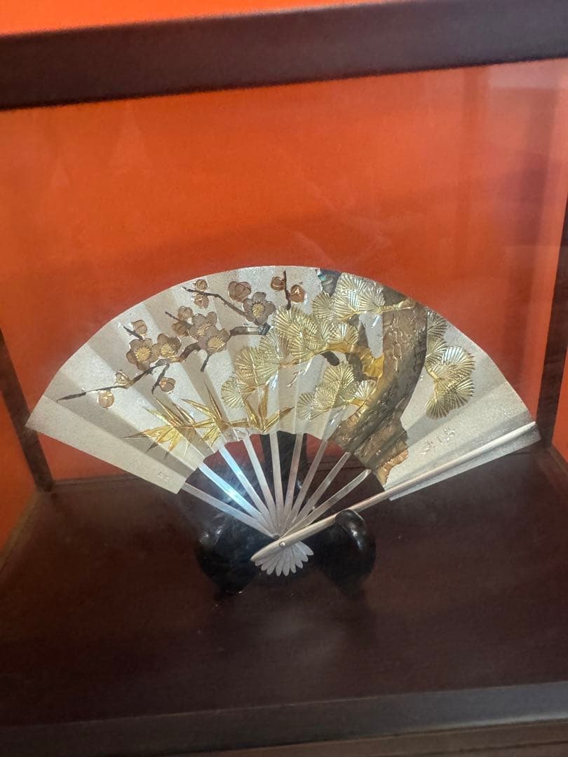 1643   純銀 光則作 ★ 松竹梅 扇 ガラスケース入り 置物 飾物 飾り物