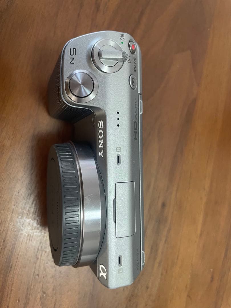 SONY α NEX-5N シルバー　ミラーレス一眼