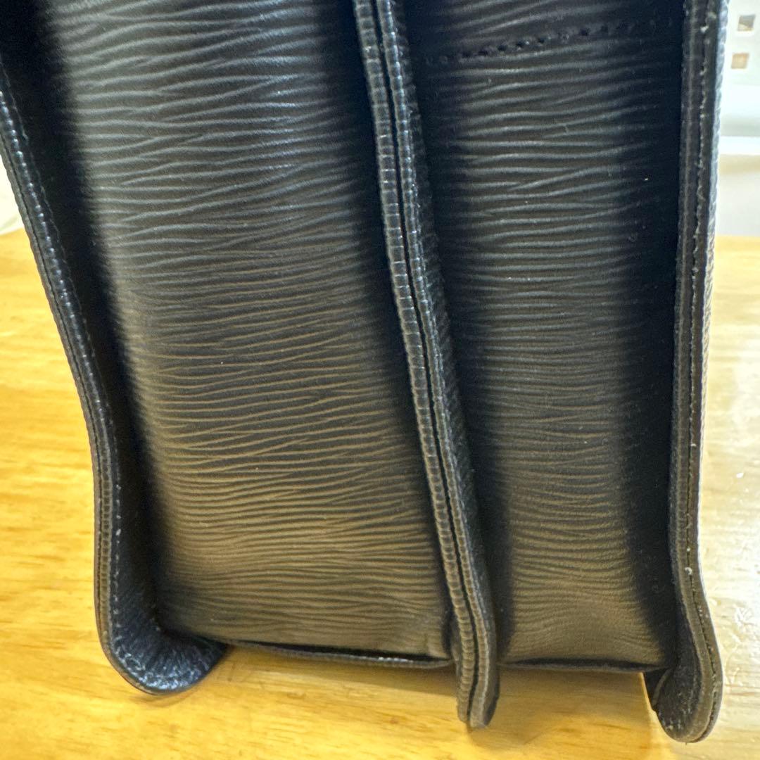 aniary　アニアリ　ビジネスバッグ