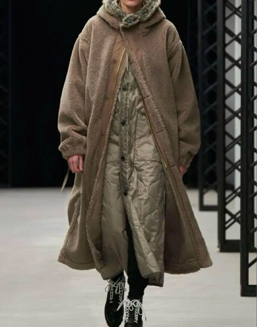 HYKE ボアフードコート