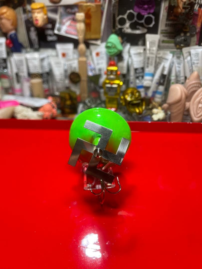 サーフェイスジョー　夜光ペイント　ウィッチ　魔女