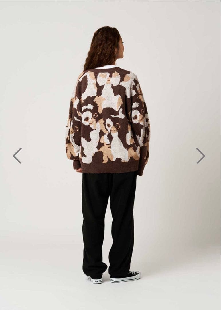 グラニフ　グレムリン　ギズモ ハニカミ パターンジャカードＶネックカーディガン