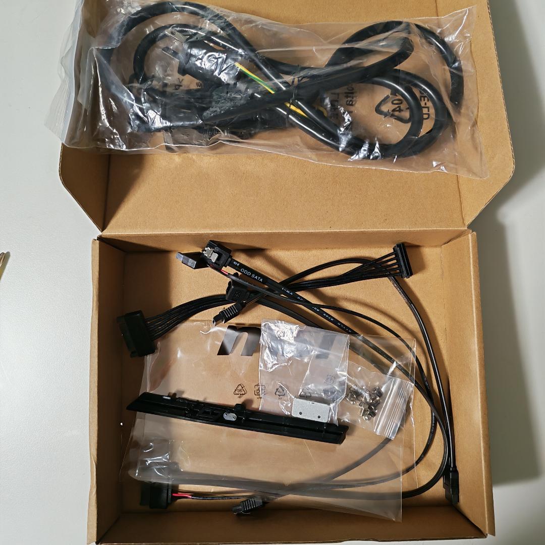 MSI Pro DP180 ベアボーン H610/WiFi 6E/14世代対応/