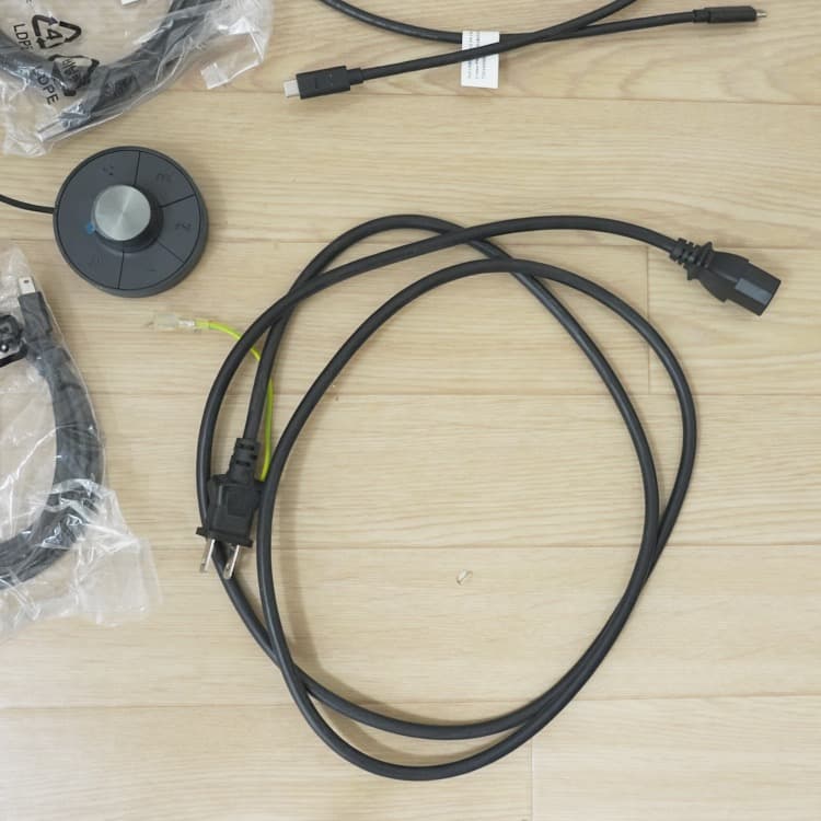 BenQ ブラック ディスプレイ フード付き