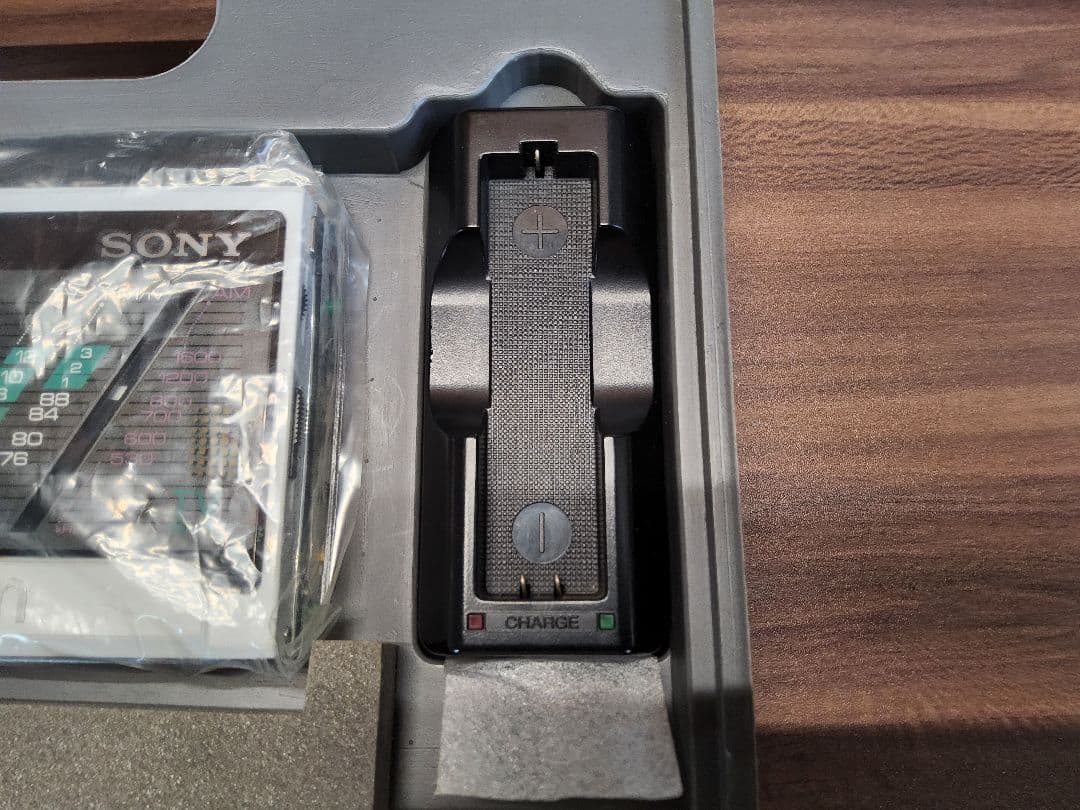 【未使用品 超レア】 SONY ウオークマン WM-F501 ホワイト ジャンク