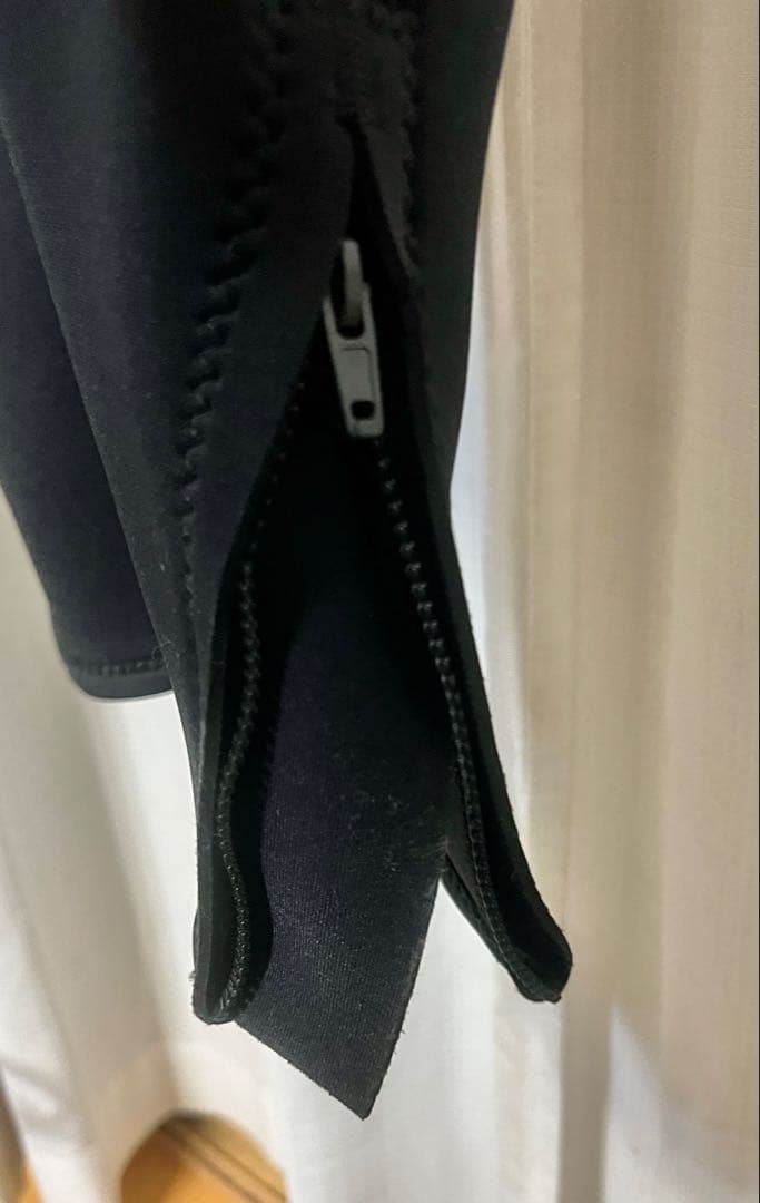 Hele i Waho ウェットスーツ 3mmフルスーツ ブラック/グレー