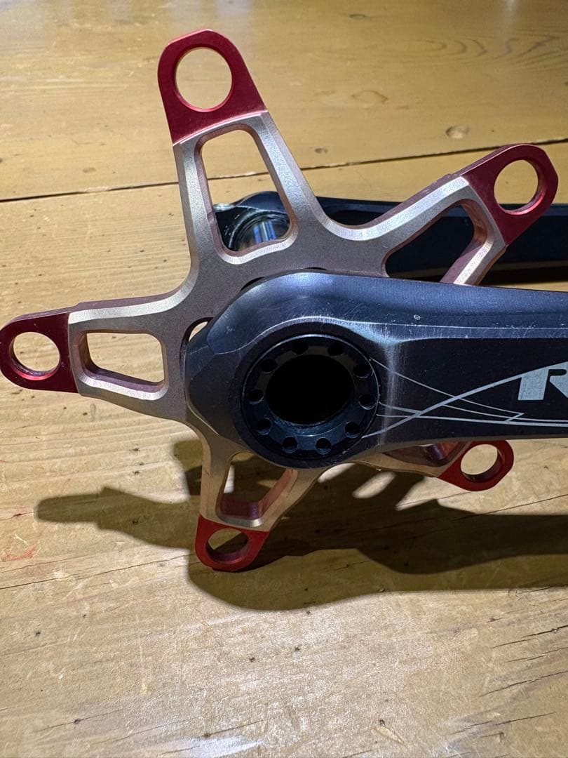 ROTOR Agilis クランク 110BCD