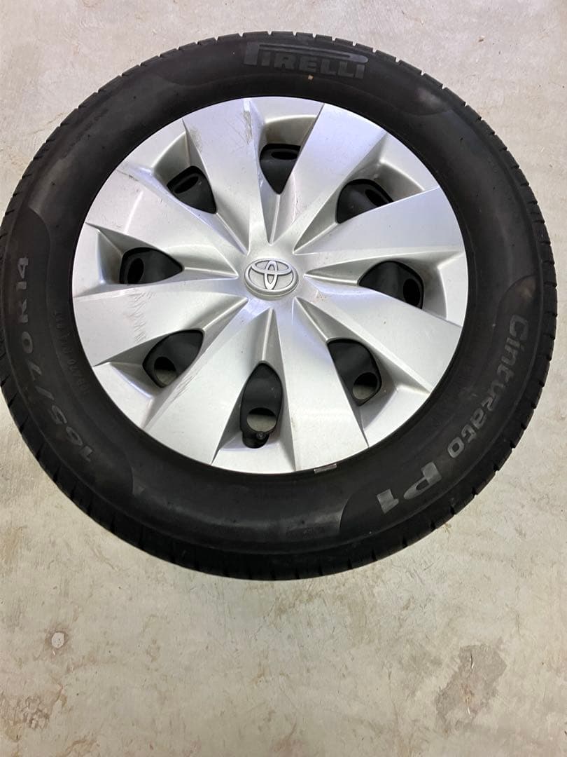 カズ　トヨタ純正スチールホイールタイヤセット　14インチ