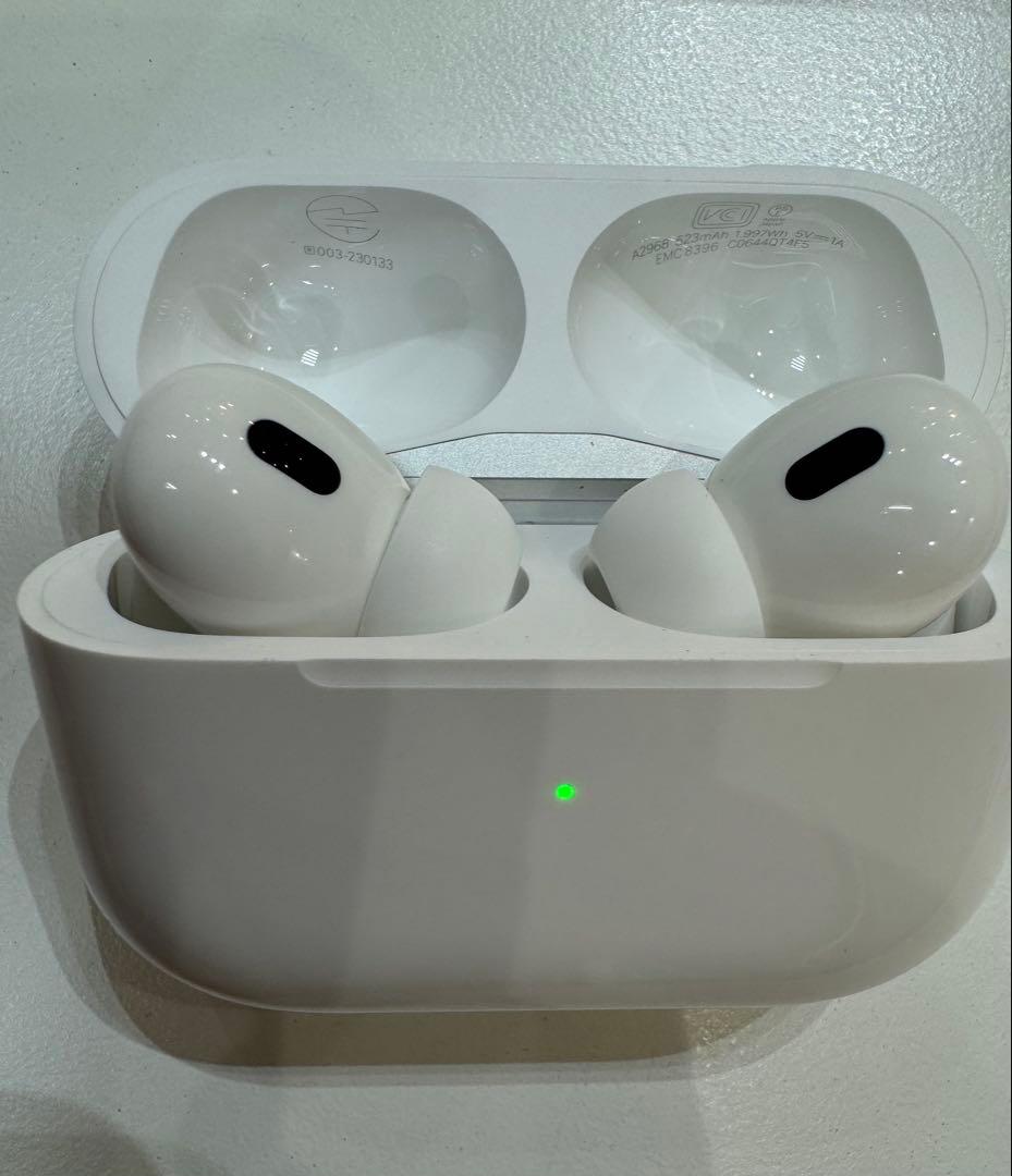 【ほぼ新品】 AirPods Pro 第2世代 エアポッツ MTJV3J/A