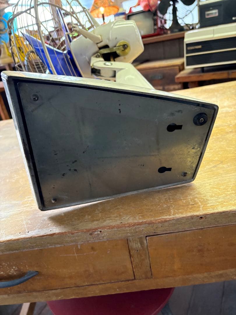 山田　レトロレトロ扇風機　スチール扇風機　日立扇風機　ビンテージ扇風機