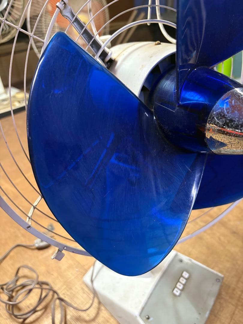 山田　レトロレトロ扇風機　スチール扇風機　日立扇風機　ビンテージ扇風機