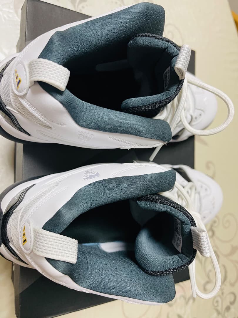 adidas CRAZY 8 シューズ