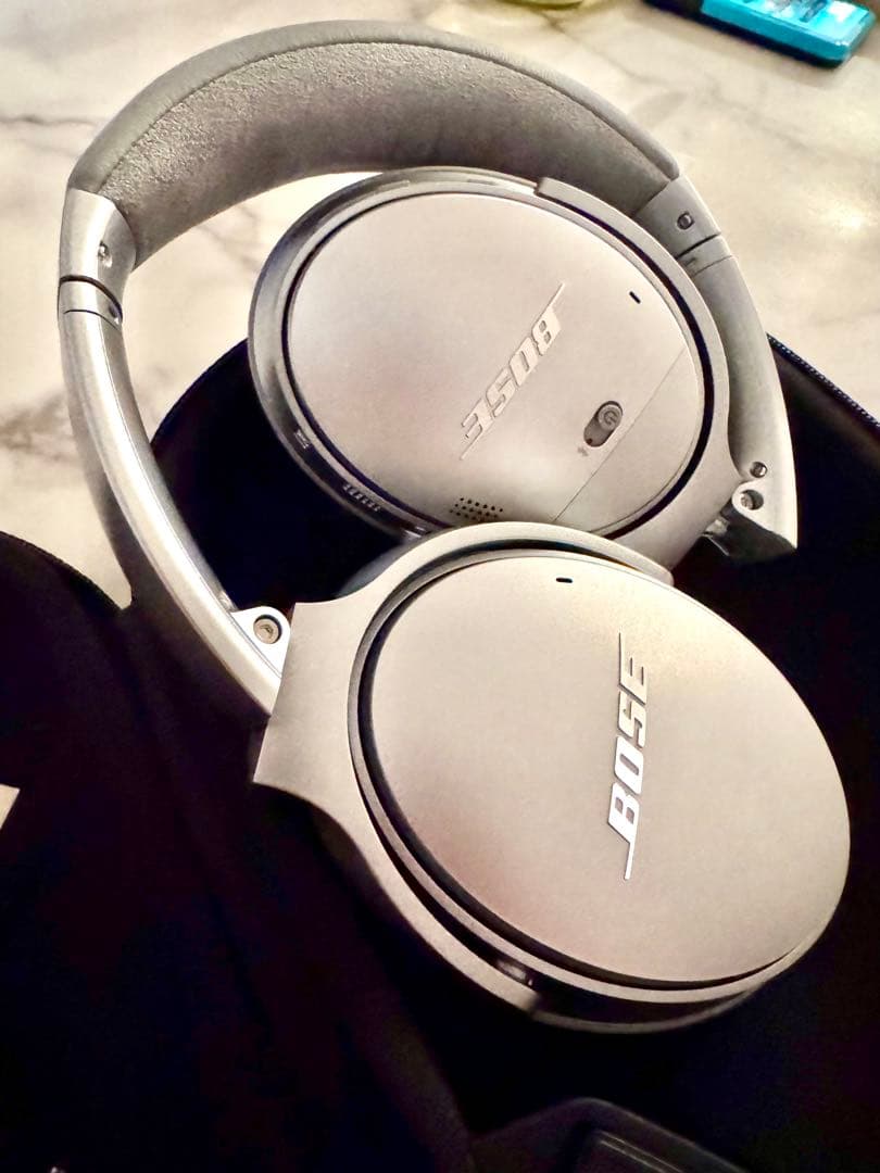 【希少な廃盤カラー】 BOSE QuietComfort 35II シルバー