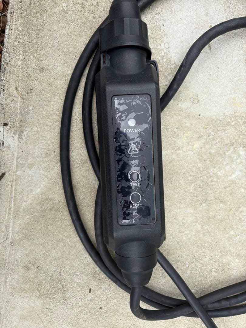 トヨタEV充電ケーブル　価格交渉可