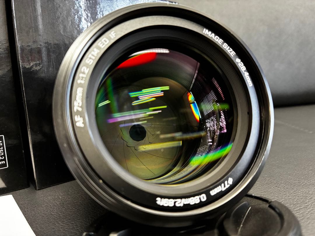 Viltrox AF 75mm F1.2 Eマウントレンズ