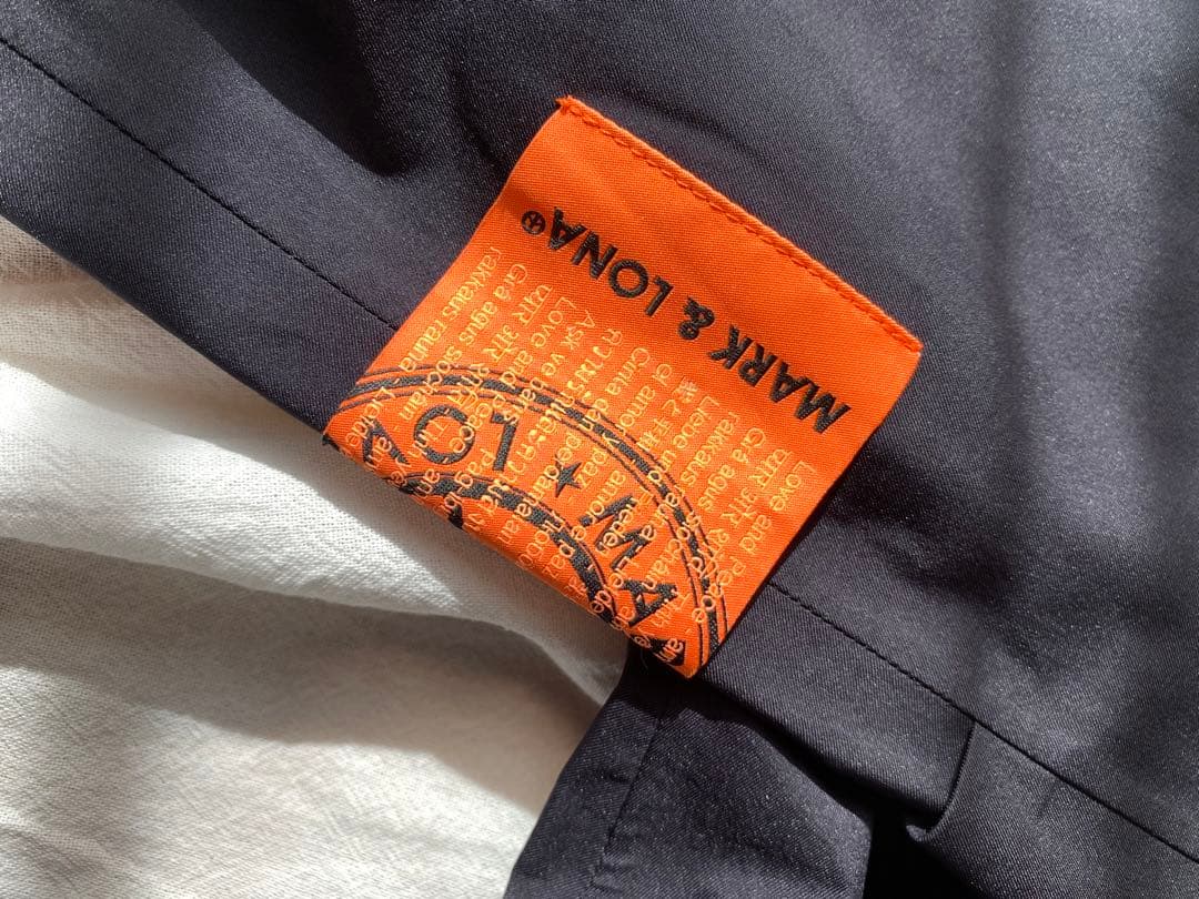 マークアンドロナ　komatsu レインウェア ブラック/レッド　ブルゾン