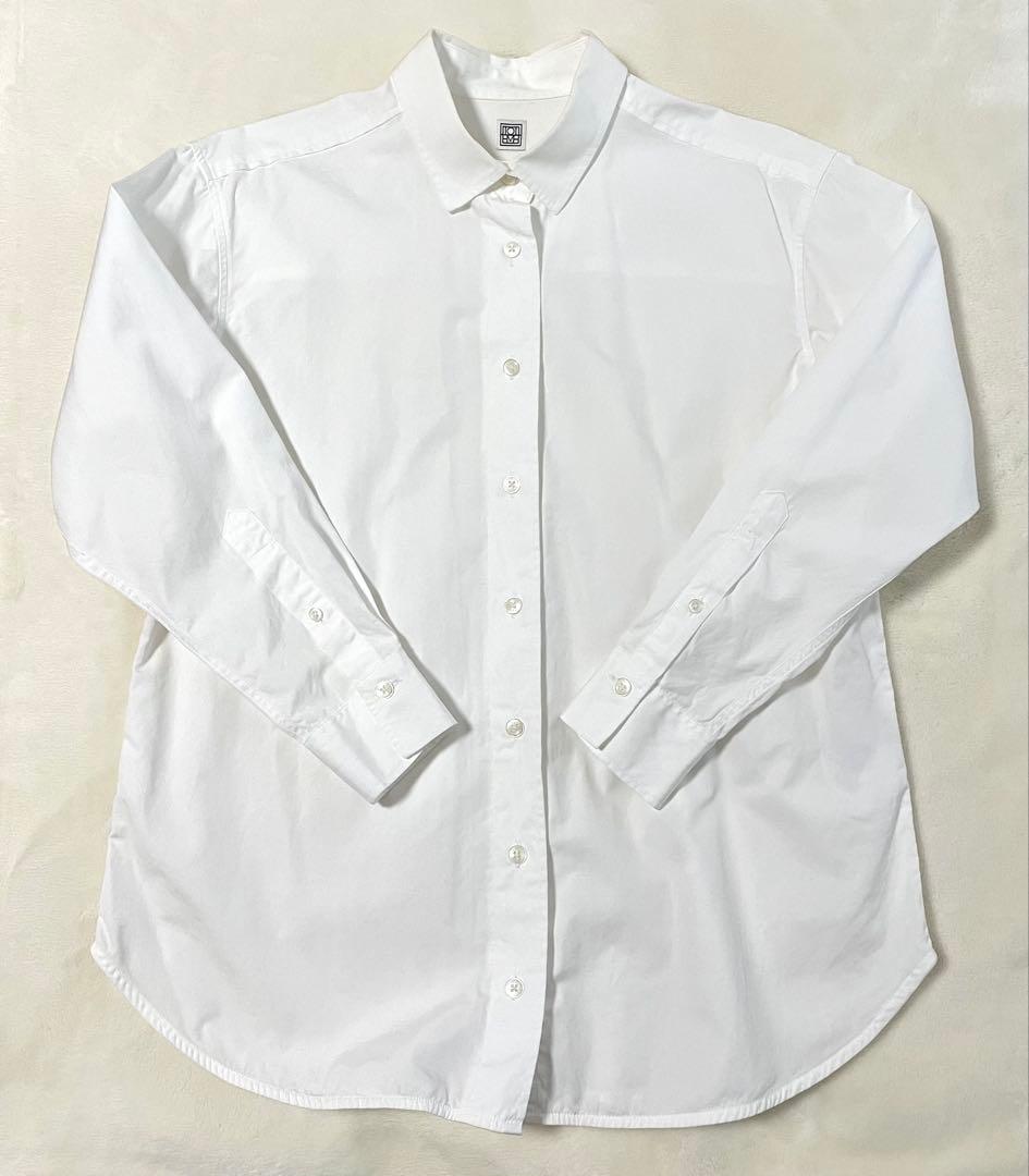 TOTEME ホワイトコットン長袖シャツ