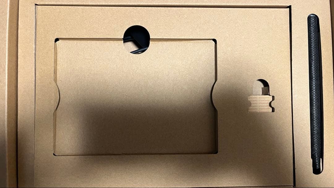 【美品】Wacom ONE DTC121 ホワイトほぼ未使用