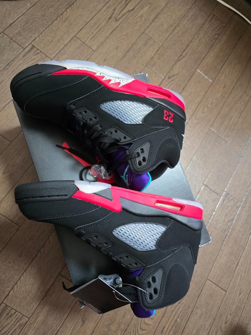 AIR JORDAN　５　Retro　トップ３