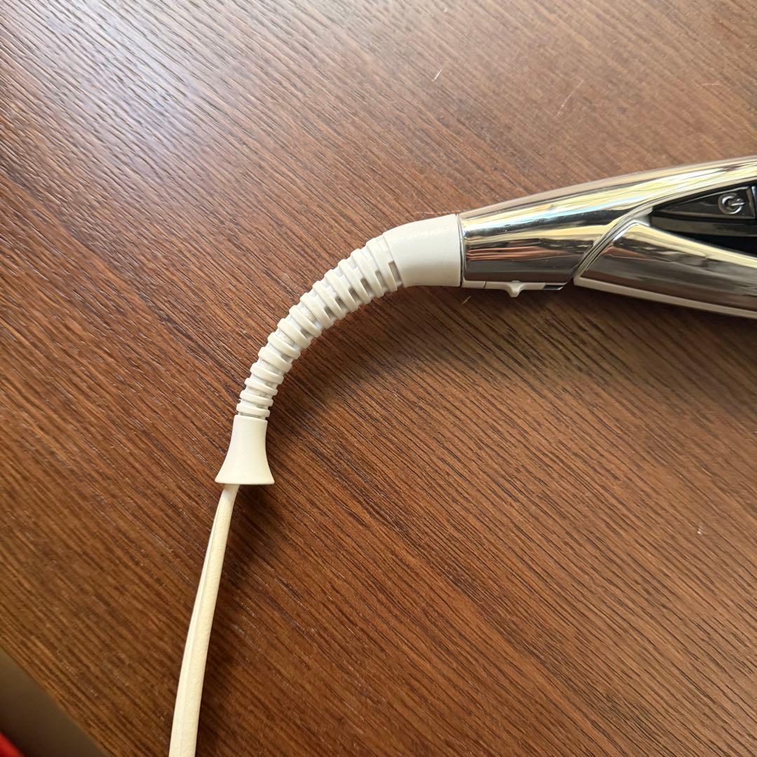 【即発送】Refa ビューテック ストレートアイロン ヘアアイロン　動作良好