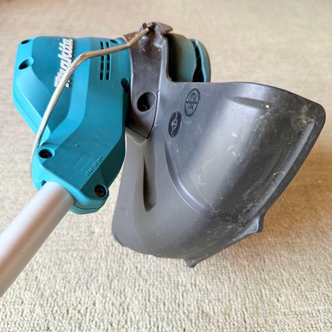 マキタ 18V 充電式草刈機 樹脂刃付 バッテリー充電器付き MUR189DWF