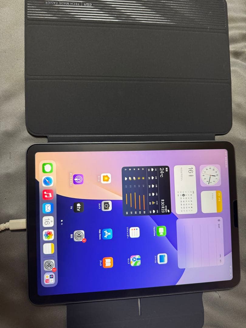 Apple iPad Air (第5世代)シルバー64GB ケースセット販売