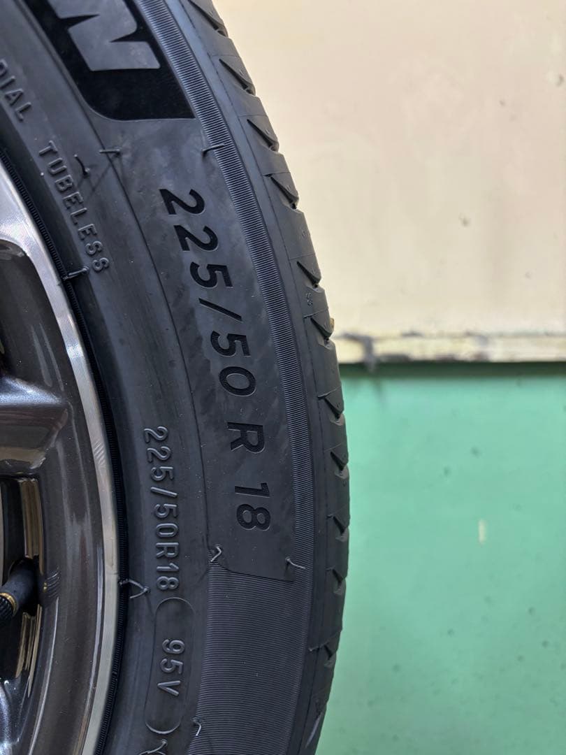 ナルト カローラクロス　純正　未使用　ホイールタイヤセット