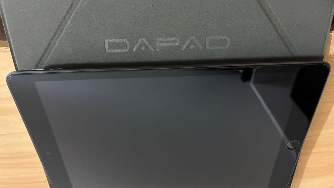 iPad 第九世代　グレー