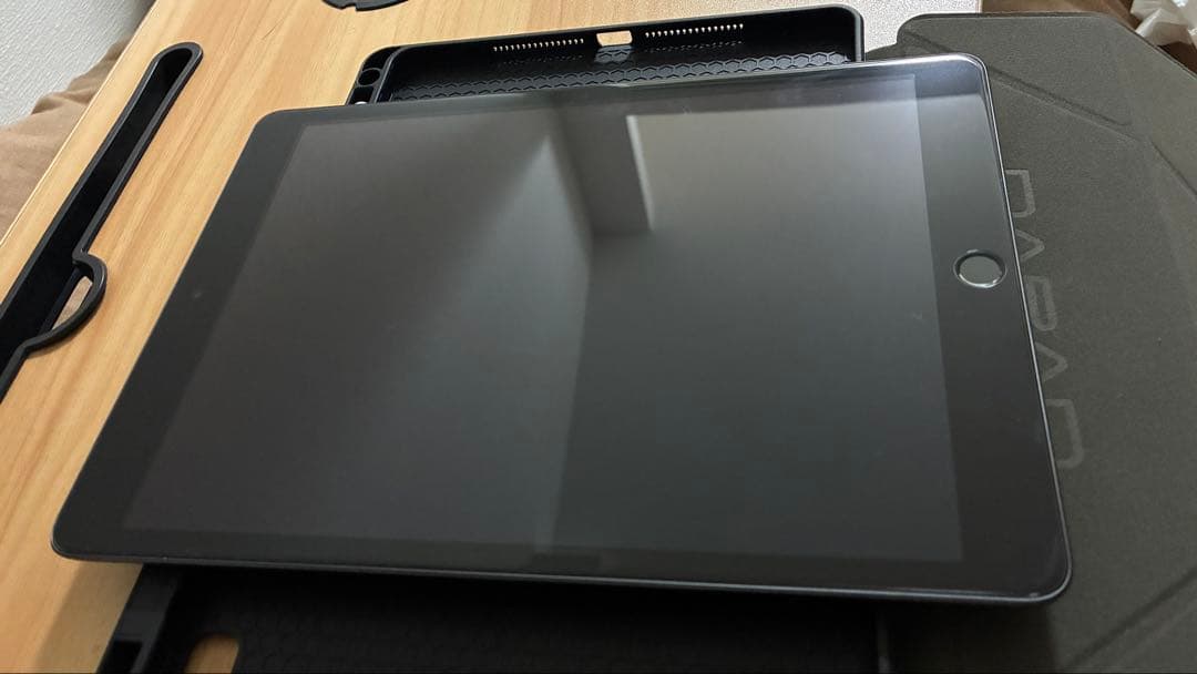iPad 第九世代　グレー