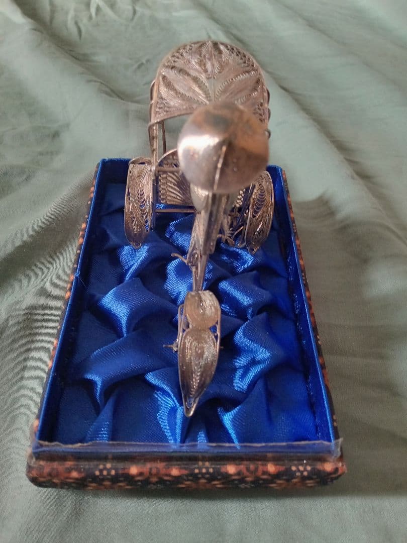 ベチャ　自転車タクシー　アンティーク　シルバー　モチーフ