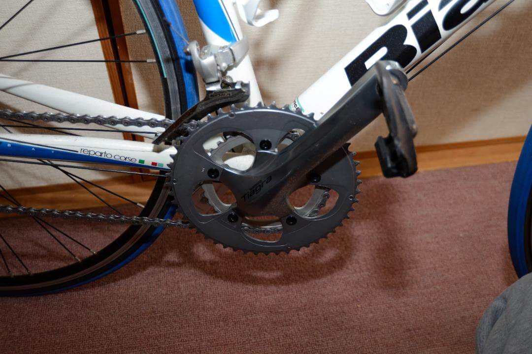 Bianchi ロードバイク 群馬の駅で引渡し