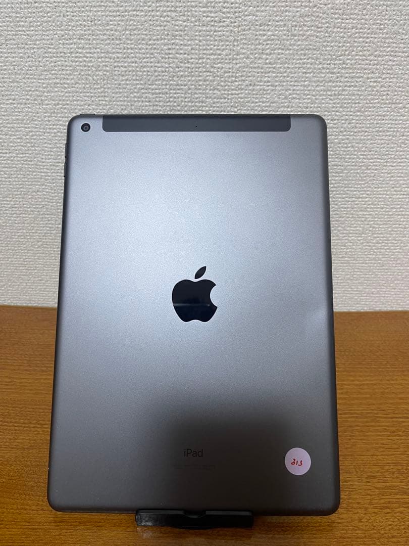 iPad 10.2インチ (第9世代) 64GB WiFi + セルラー