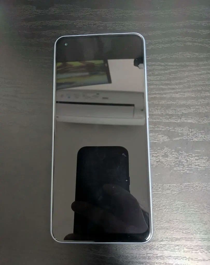 OPPO Reno7 本体 ケース付き