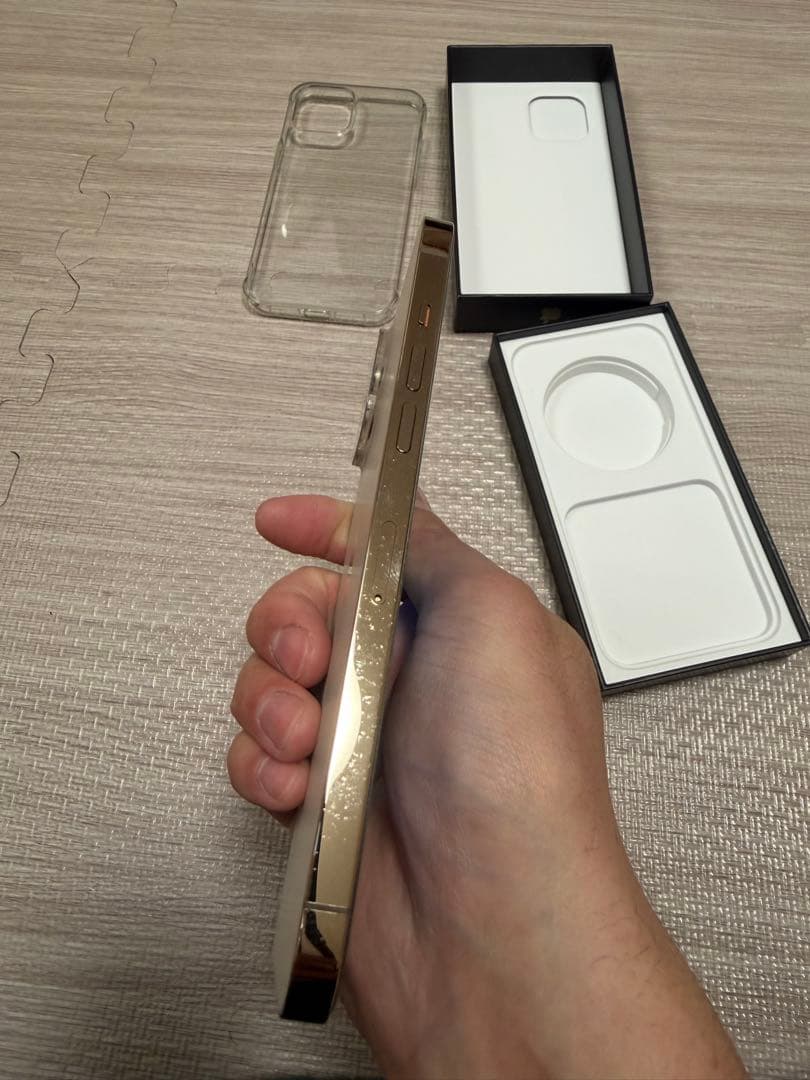 iPhone12ProMax 512GBゴールド　箱と本体リセットsim解除済み