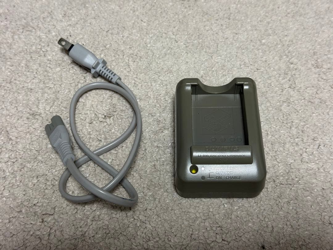 OLYMPUS OM-D E-M10 レンズ2本セット 動作良好