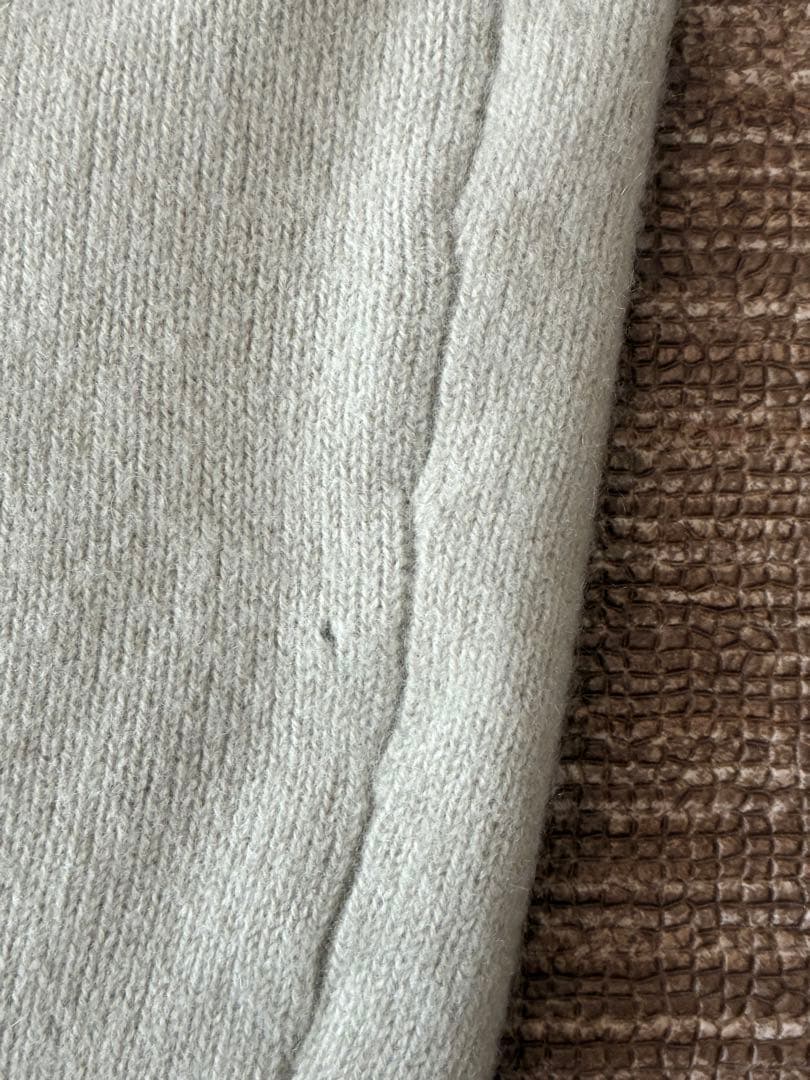 LoroPiana （ロロピアーナ）　カシミアニット