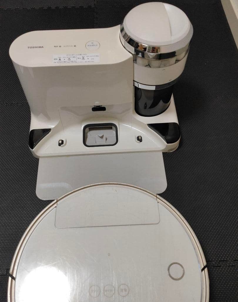 500. 東芝 ロボット 掃除機 トルネオ ロボ VC-RVS2W
